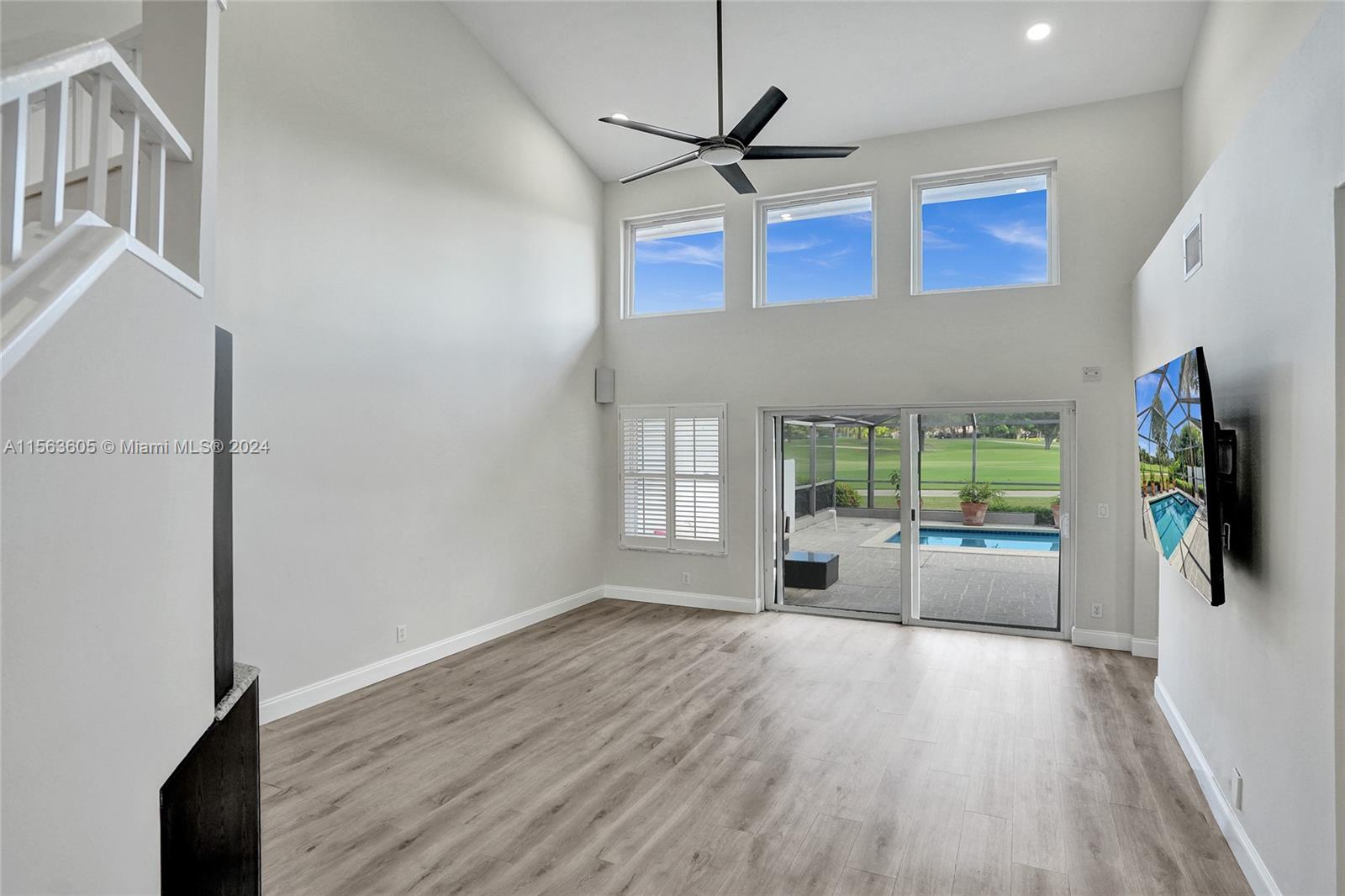 CEDAR CAY - Residential