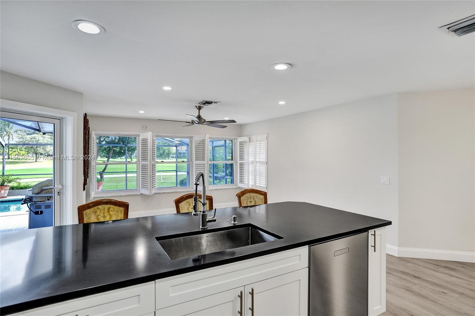 CEDAR CAY - Residential