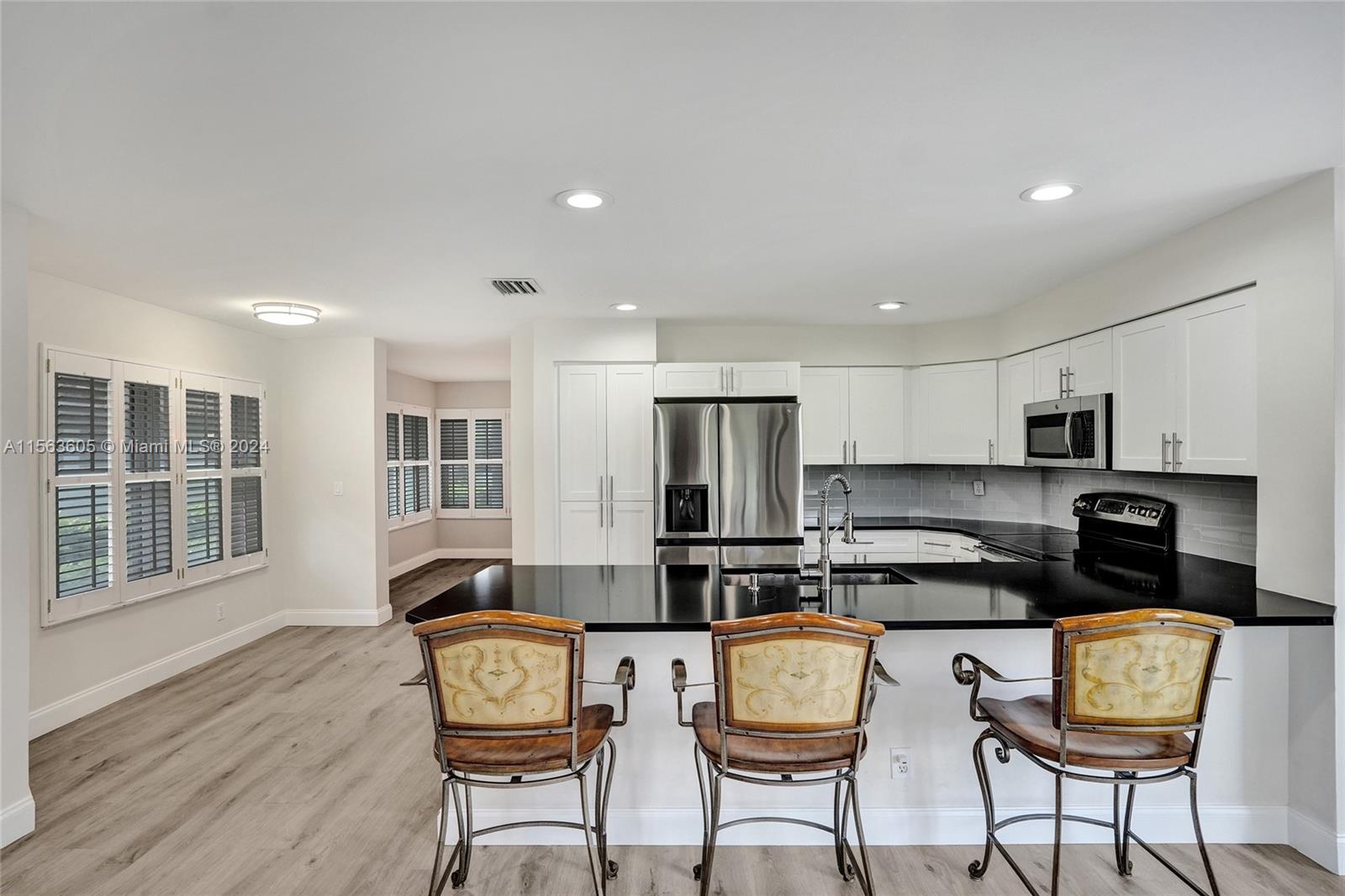 CEDAR CAY - Residential