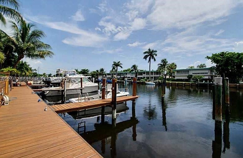 Photo of 424 Hendricks Isle #7, Fort Lauderdale, FL 33301 (MLS # A12102151)