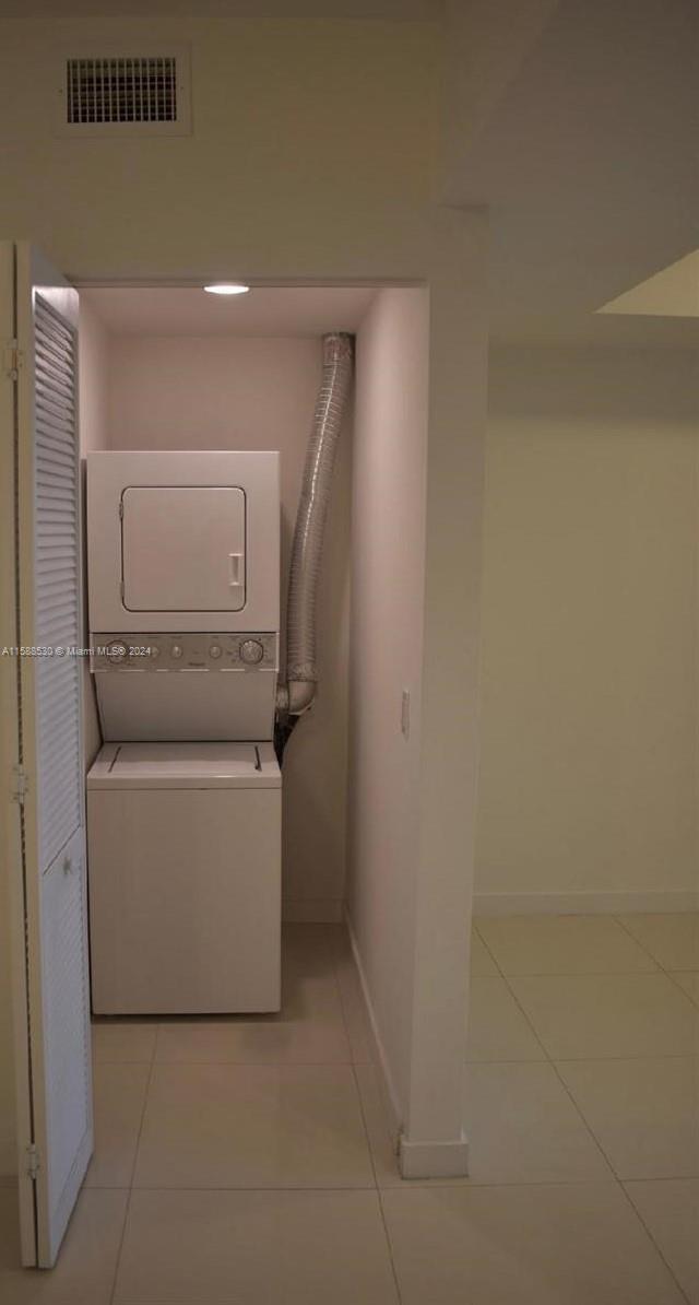 MIDTOWN DORAL - Residential Lease