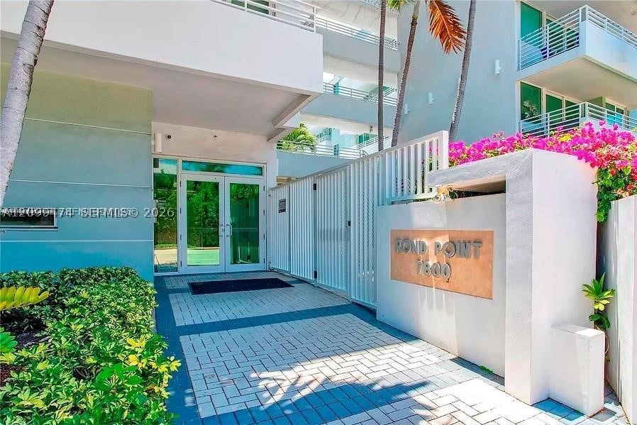 7800 Collins Ave 204