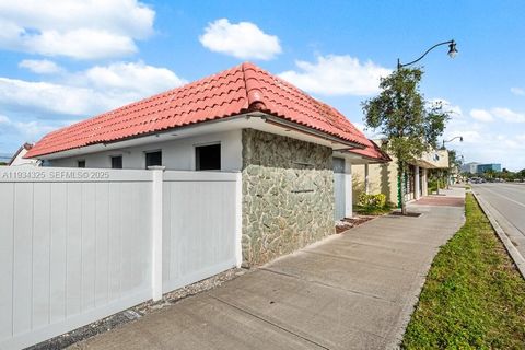 4749 Hollywood Blvd Hollywood FL 33021