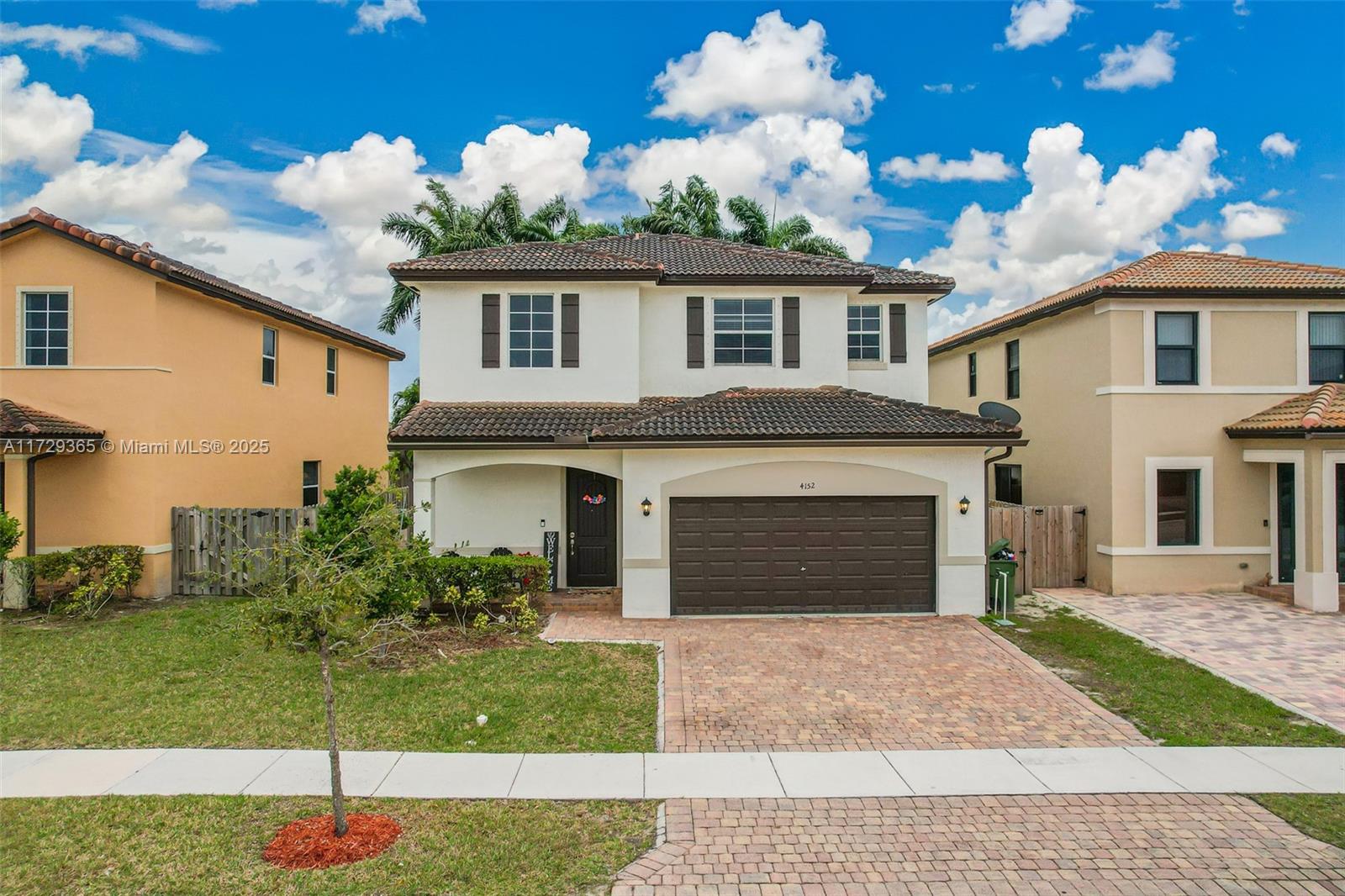 4152 Ne 20th St, Homestead, Miami-Dade County, Florida - 5 Bedrooms  
4 Bathrooms - 