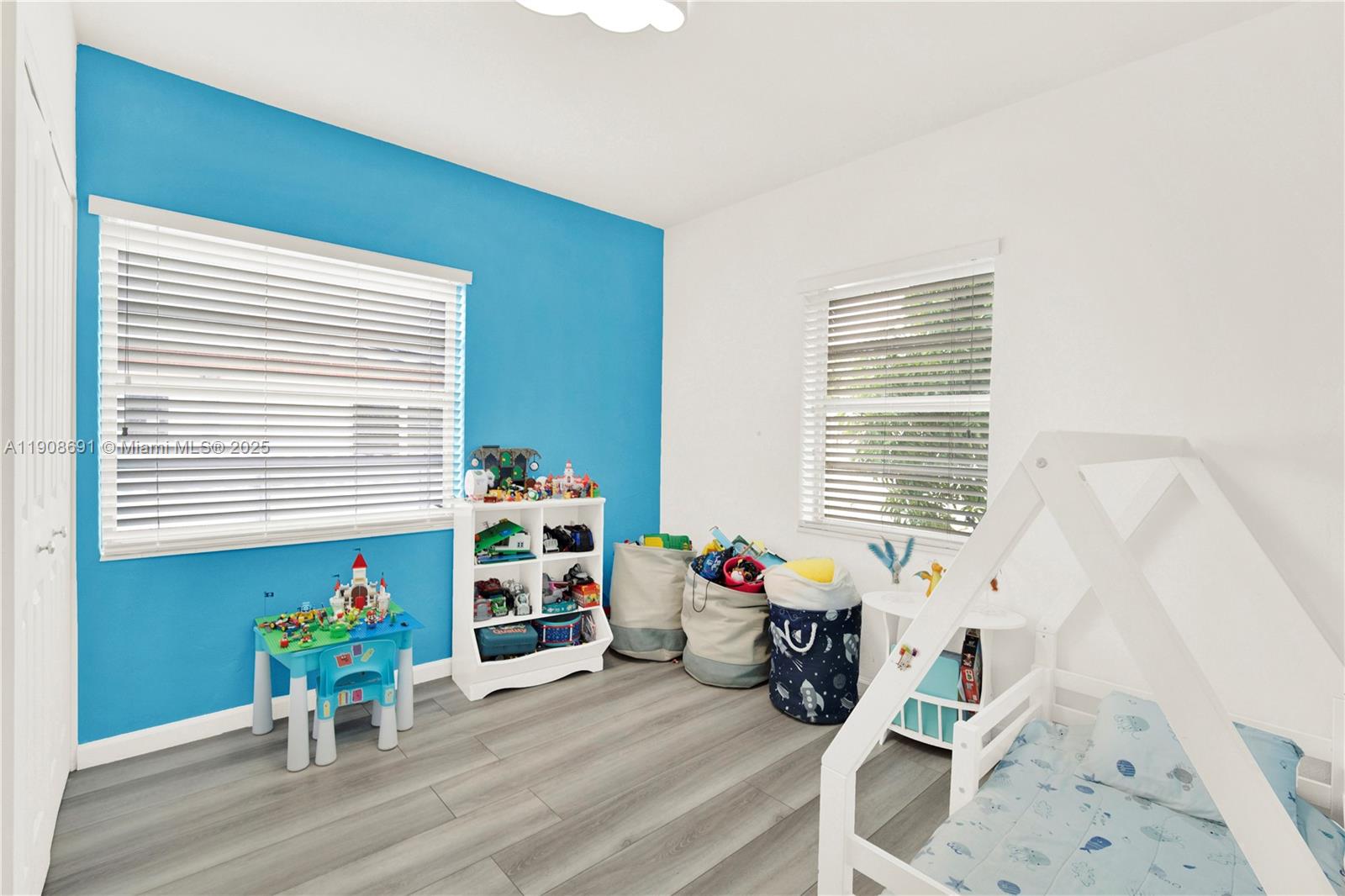 HIALEAH 14TH ADDN - Residential