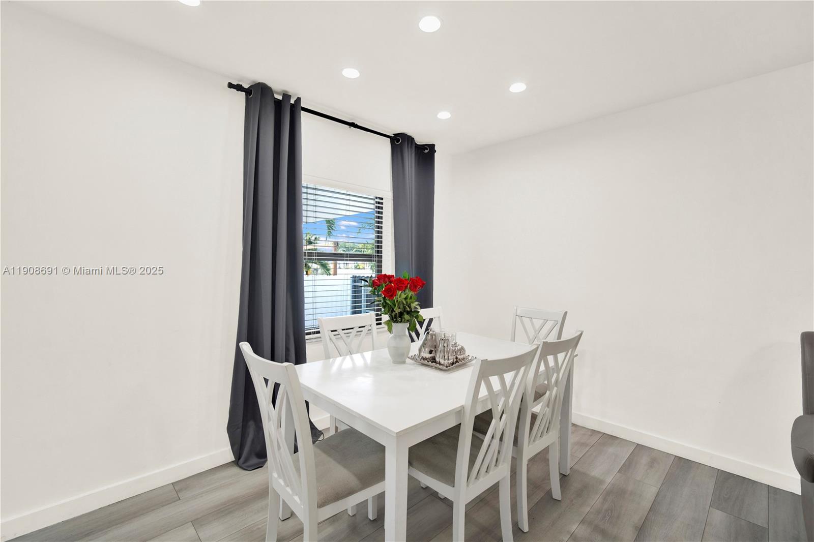 HIALEAH 14TH ADDN - Residential