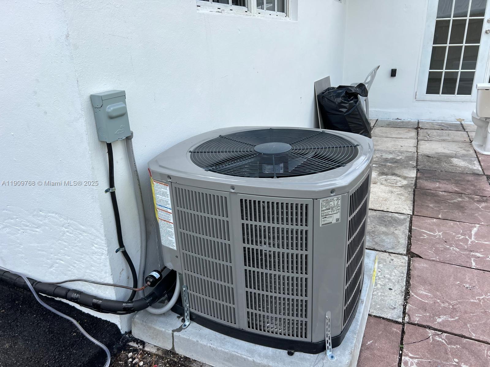 PALM SPRINGS SUB SEC 3 5T - Residential