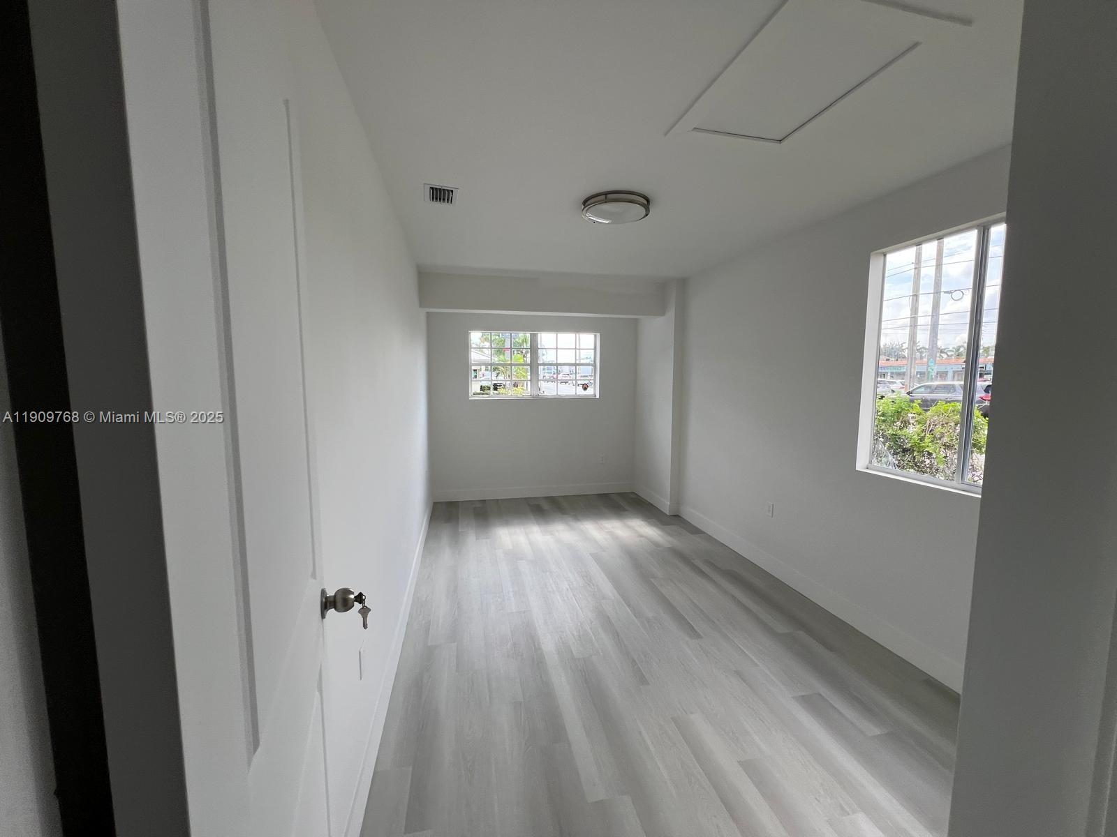 PALM SPRINGS SUB SEC 3 5T - Residential