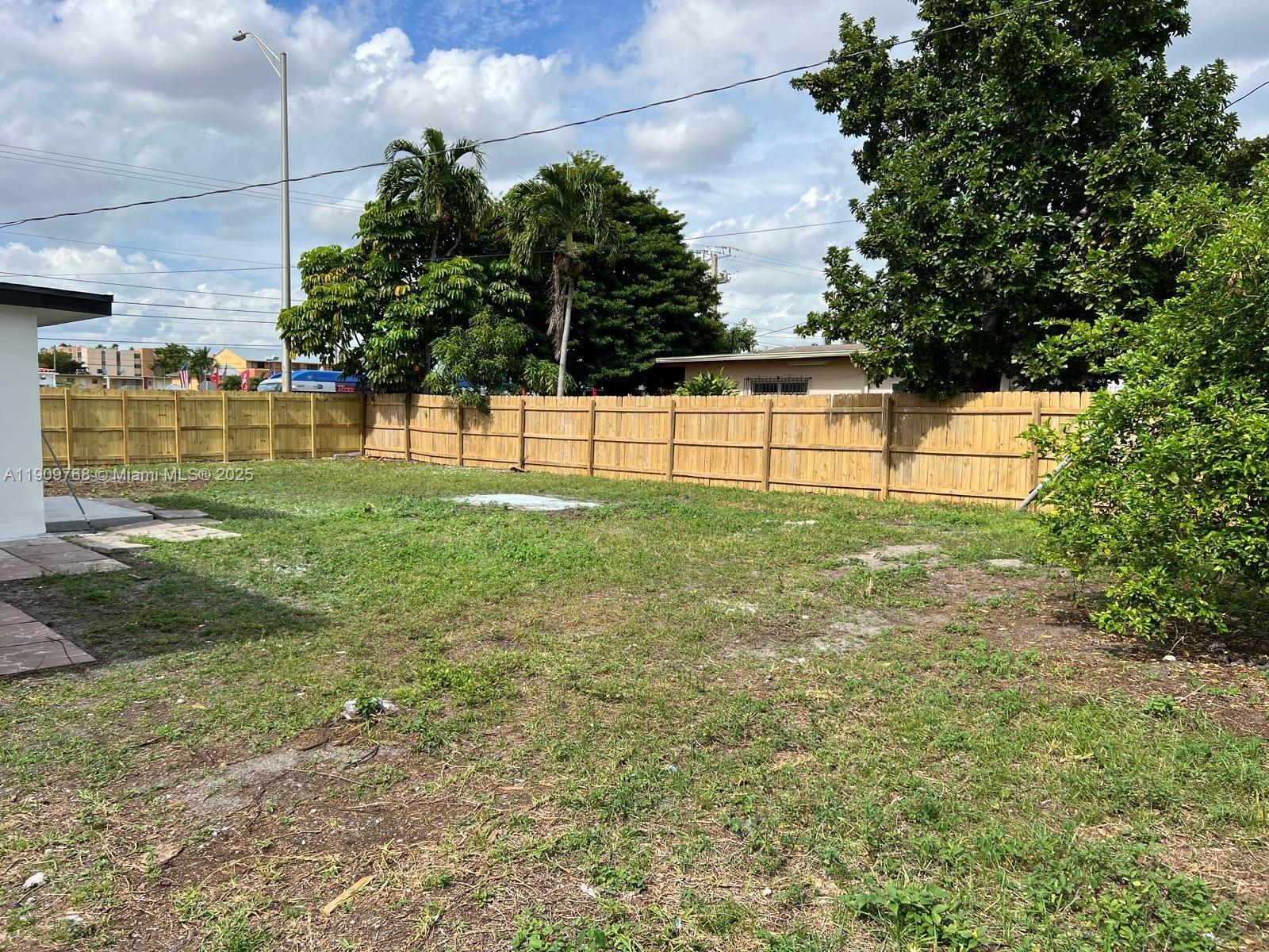 PALM SPRINGS SUB SEC 3 5T - Residential