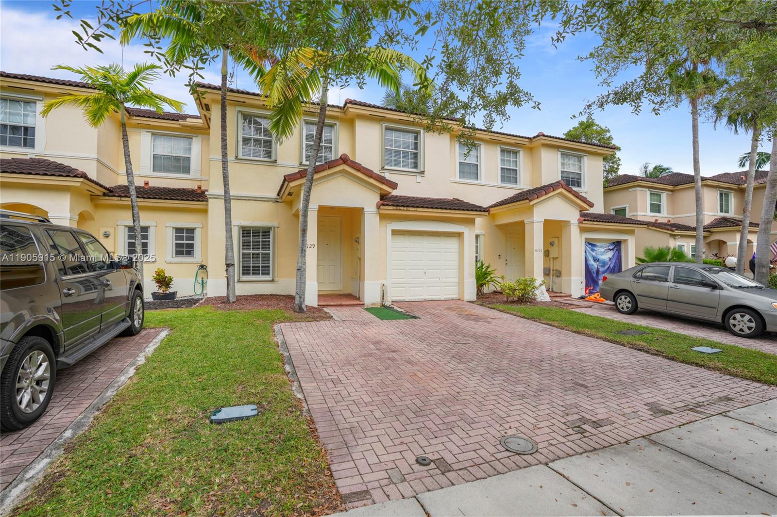 FLORIDIAN ISLES - Residential Lease