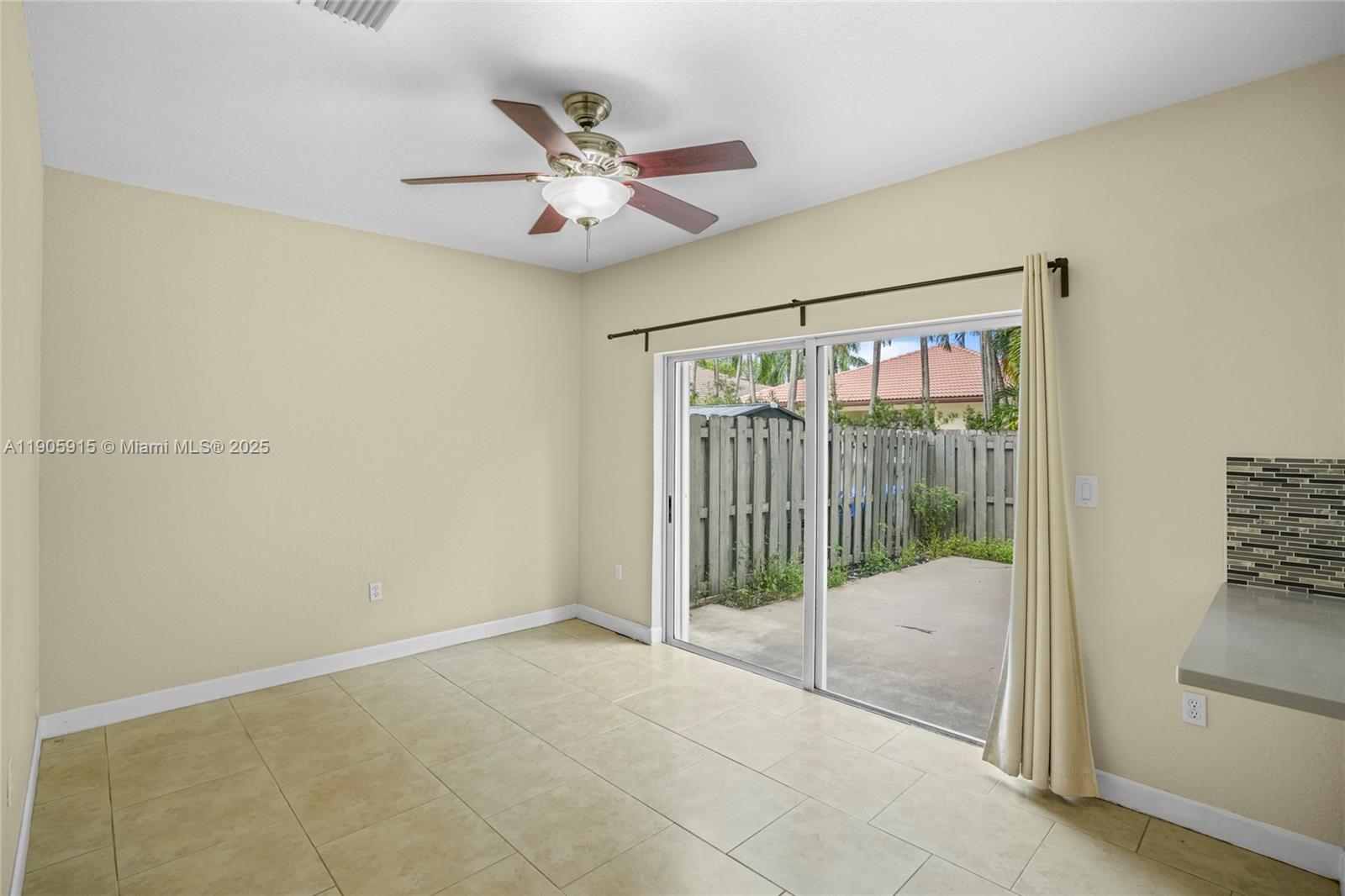 FLORIDIAN ISLES - Residential Lease