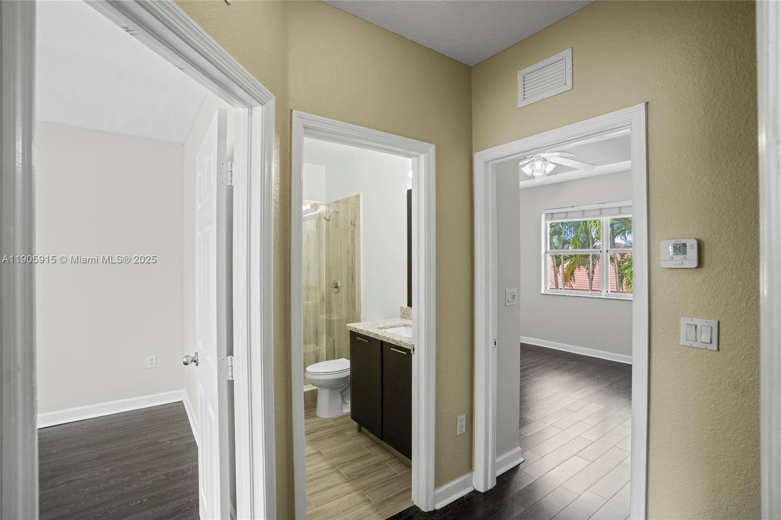 FLORIDIAN ISLES - Residential Lease