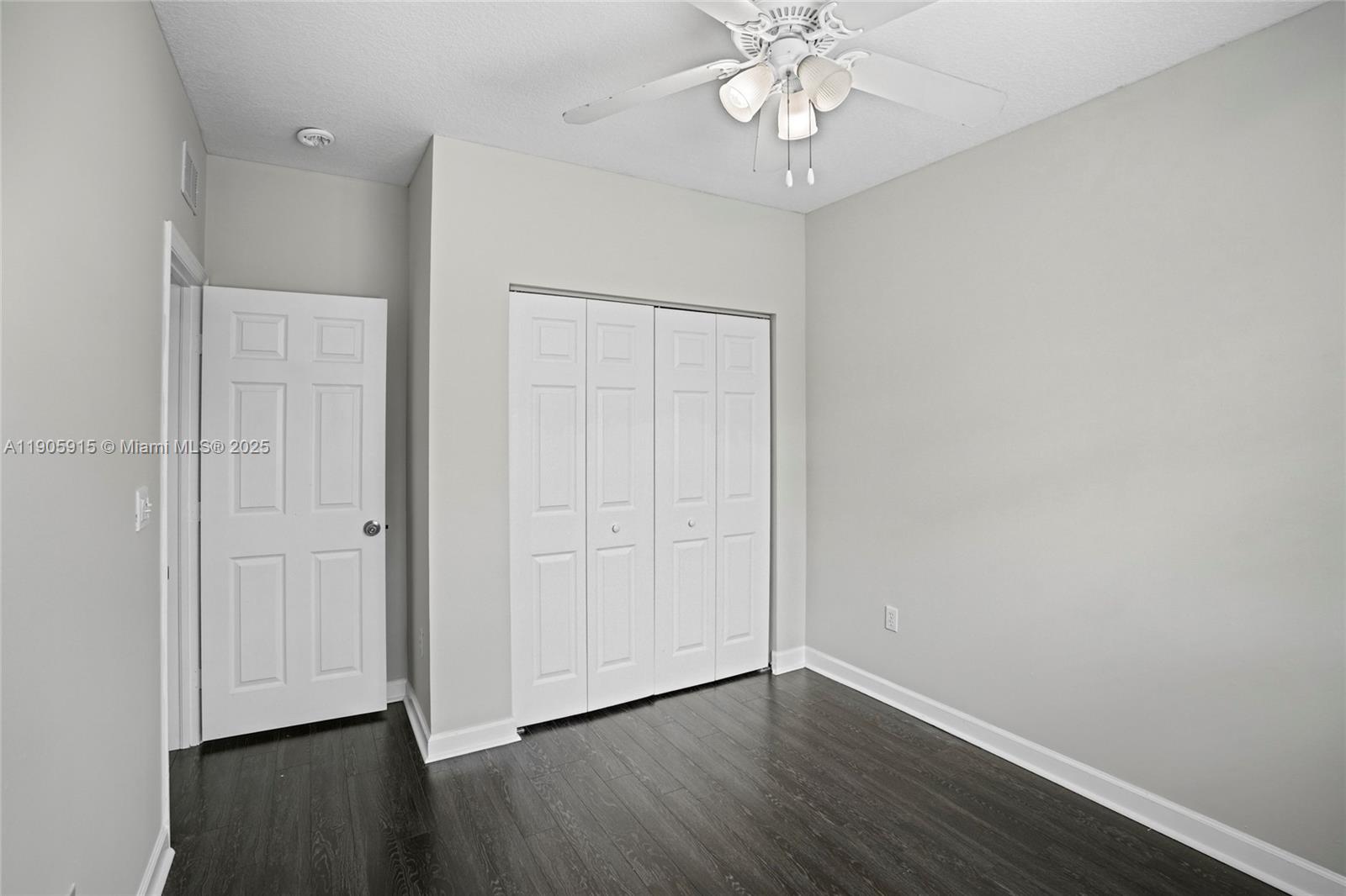 FLORIDIAN ISLES - Residential Lease