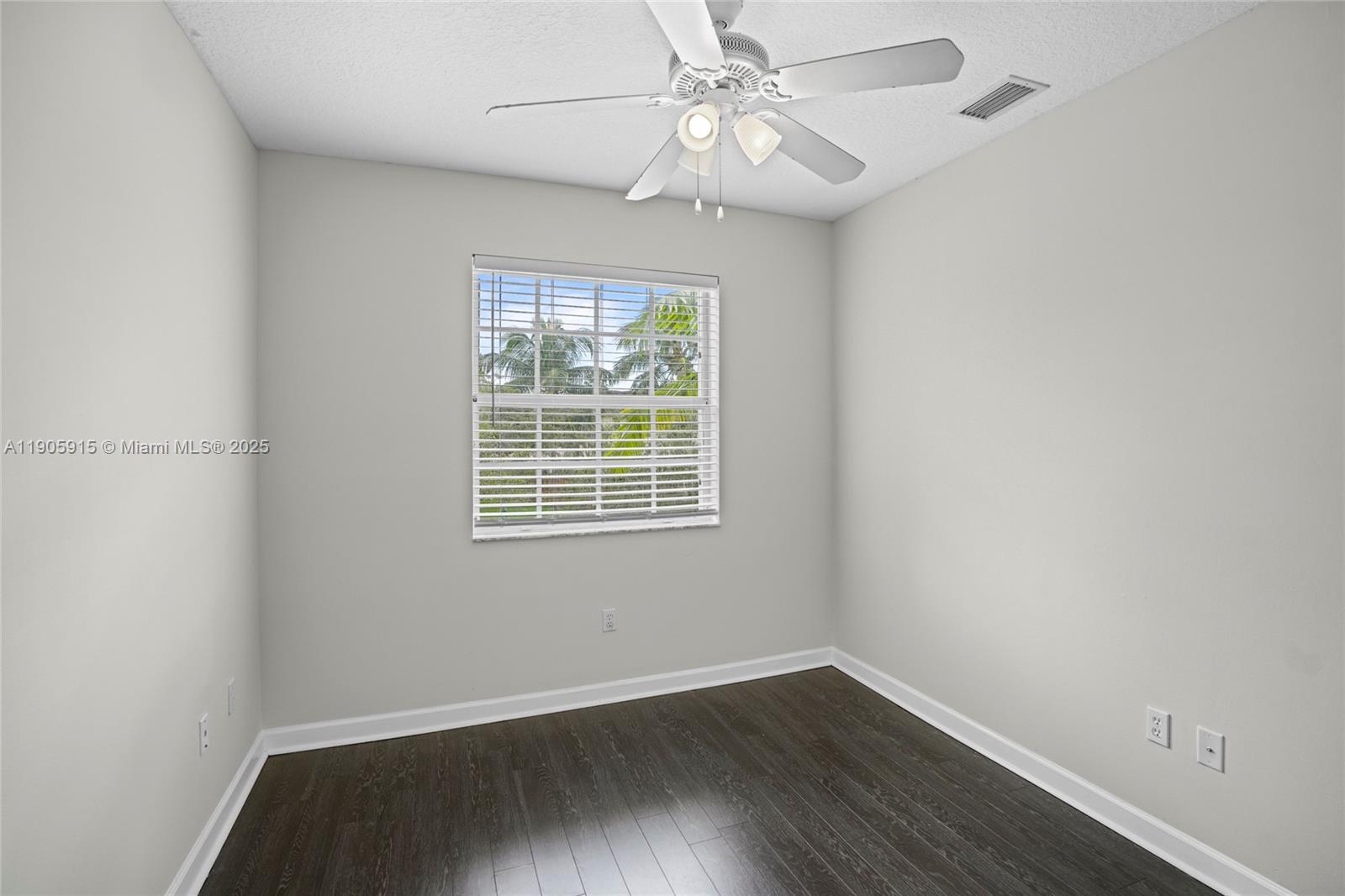 FLORIDIAN ISLES - Residential Lease