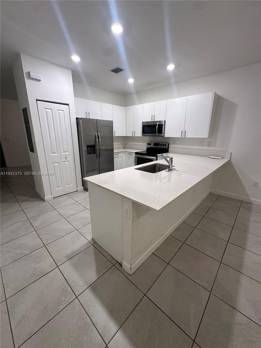 SILVER PALM RESIDENTIAL H - Residential