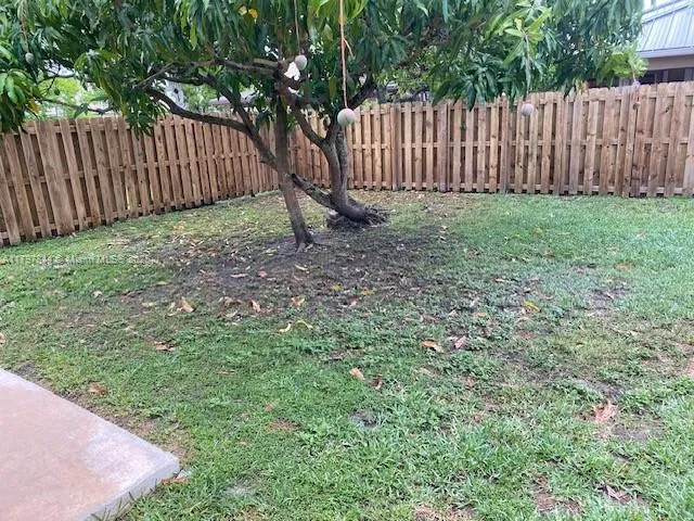 Miami, Florida 33196, United States, 3 Bedrooms Bedrooms, ,2 BathroomsBathrooms,Residential,Pending,125127