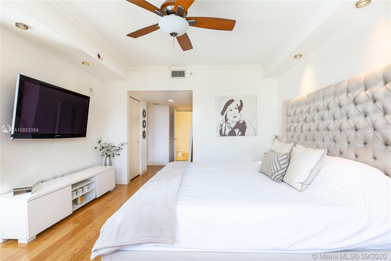 TURNBERRY VLG NO TOWER CO - Residential