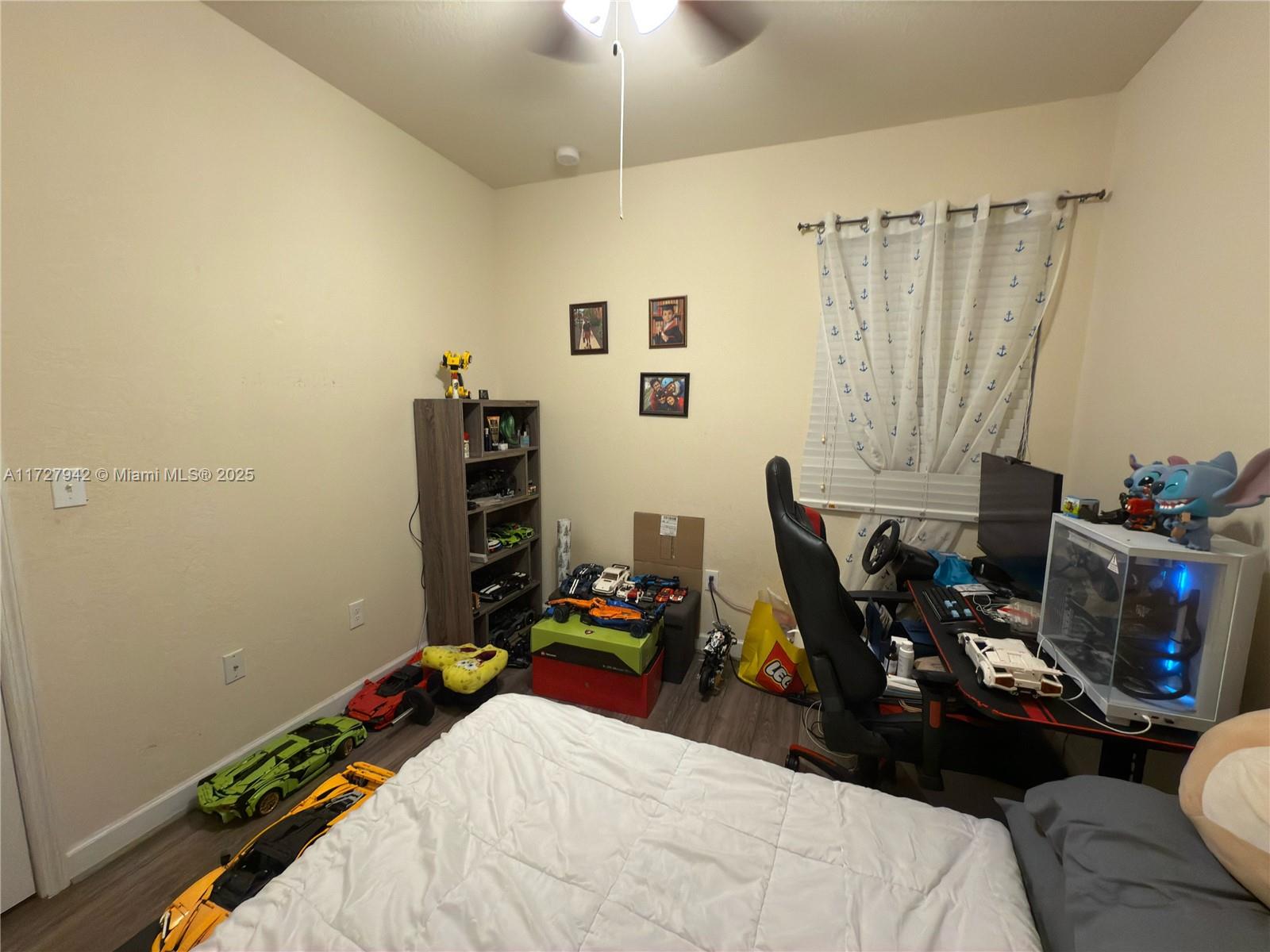 LAKES BY THE BAY EVE REPL - Residential