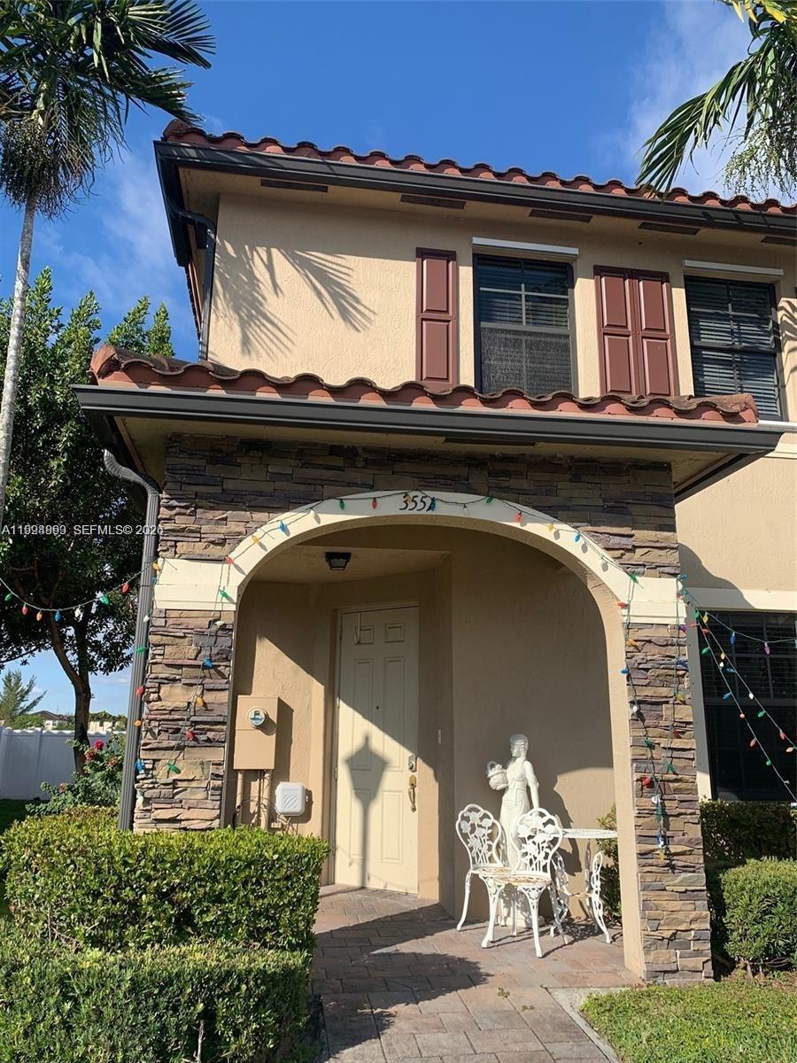 BELLAGIO VILLAS - Residential Lease