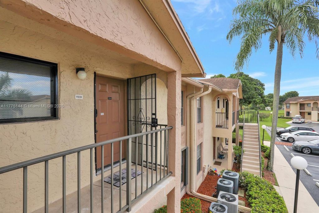 Photo of 9413 Boca Cove Cir #1109, Boca Raton, FL 33428 (MLS # A11775144)