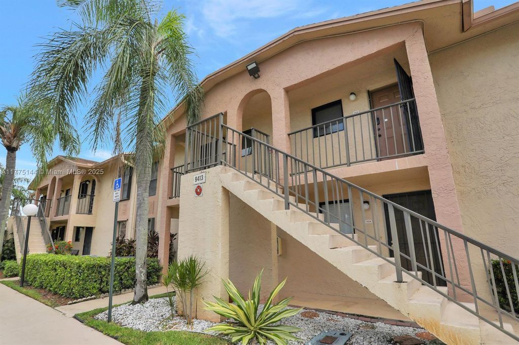 Photo of 9413 Boca Cove Cir #1109, Boca Raton, FL 33428 (MLS # A11775144)