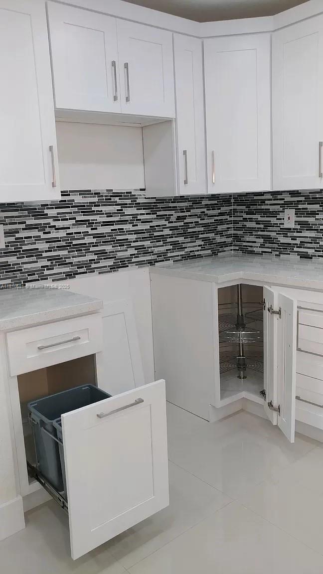 SUNSHINE GARDENS - Residential Lease
