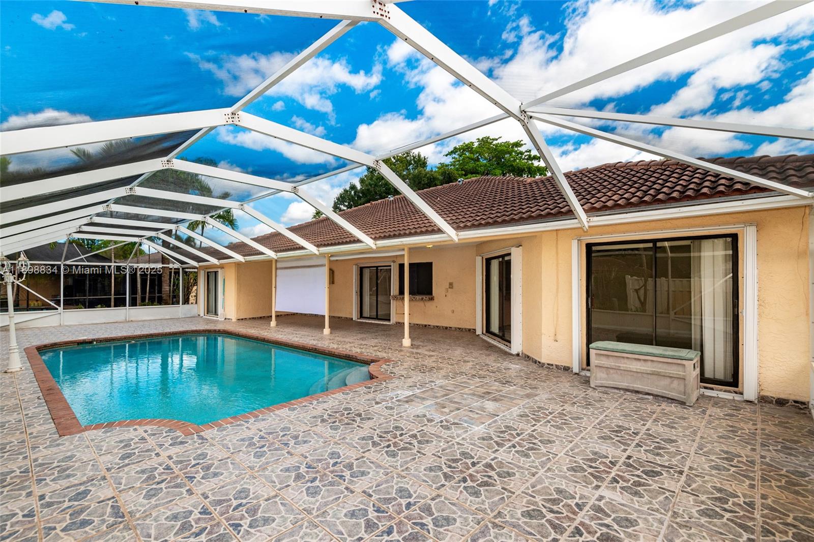 CYPRESS RUN - Residential
