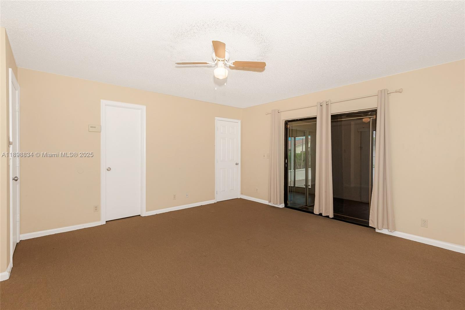 CYPRESS RUN - Residential