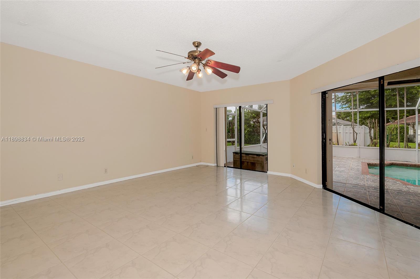 CYPRESS RUN - Residential