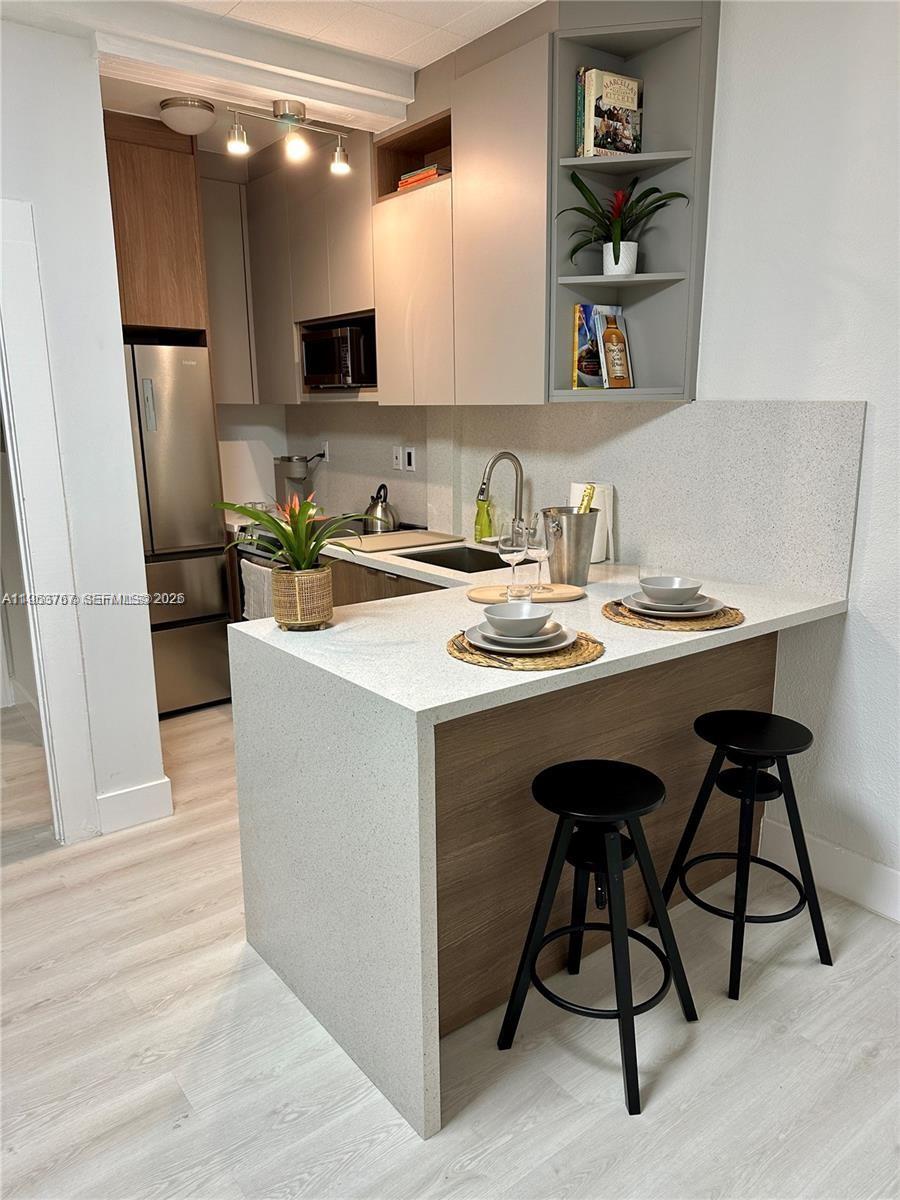 MENDOZA CONDO - Residential