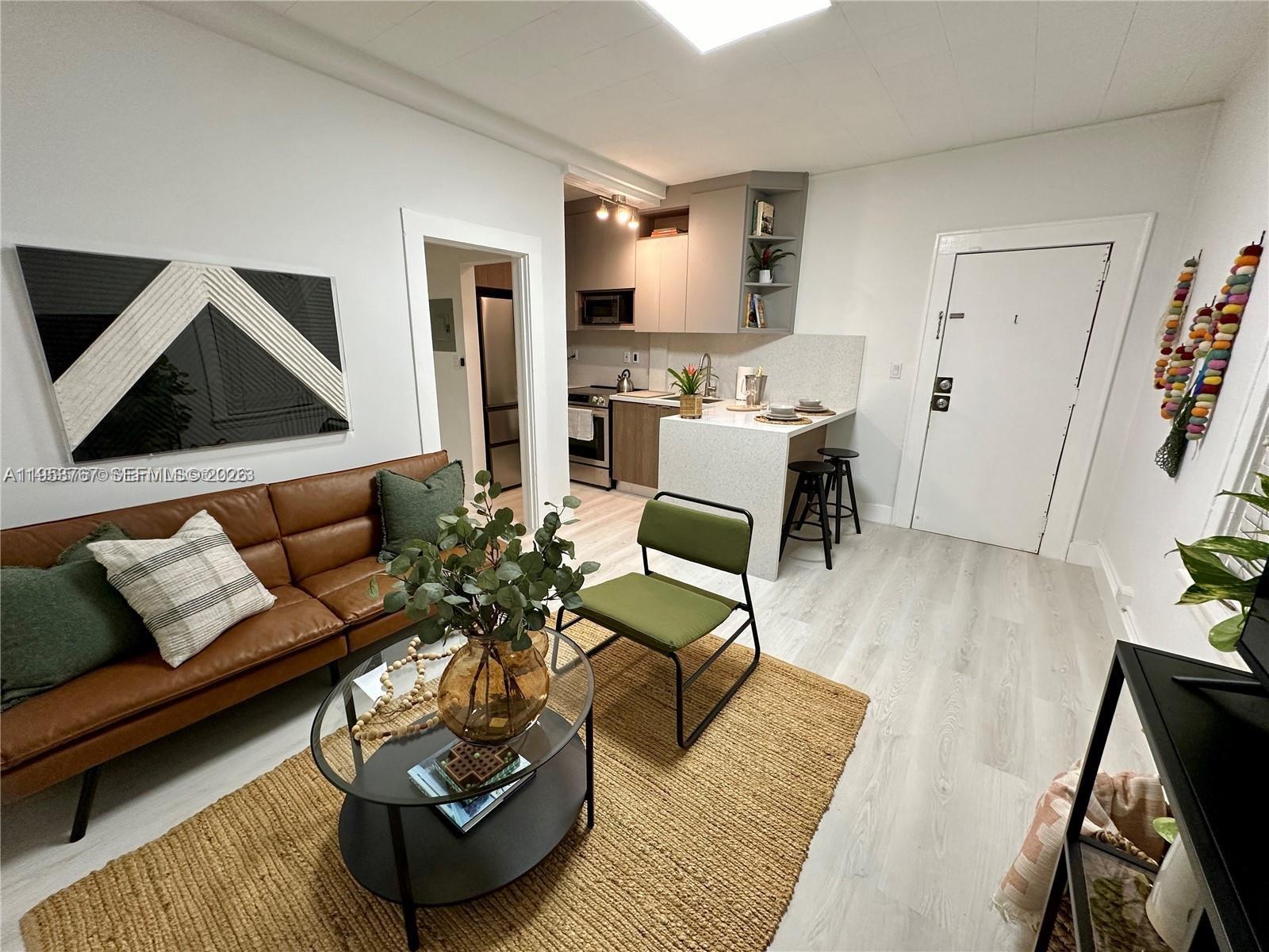 MENDOZA CONDO - Residential