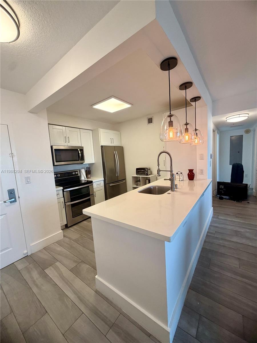 BRICKELL VISTA CONDO - Residential Lease