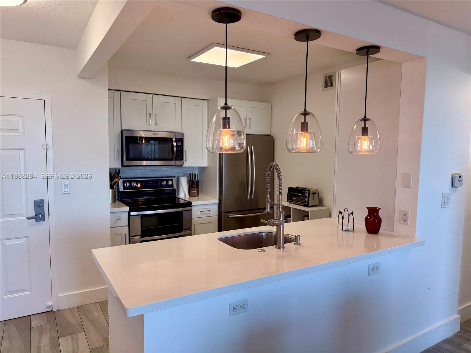 BRICKELL VISTA CONDO - Residential Lease