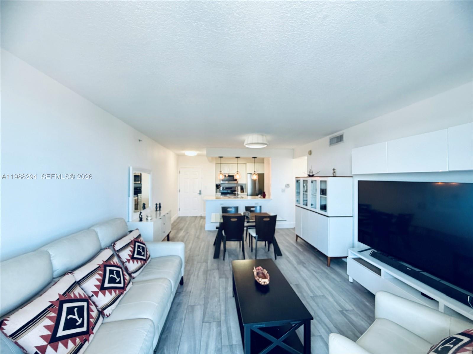 BRICKELL VISTA CONDO - Residential Lease