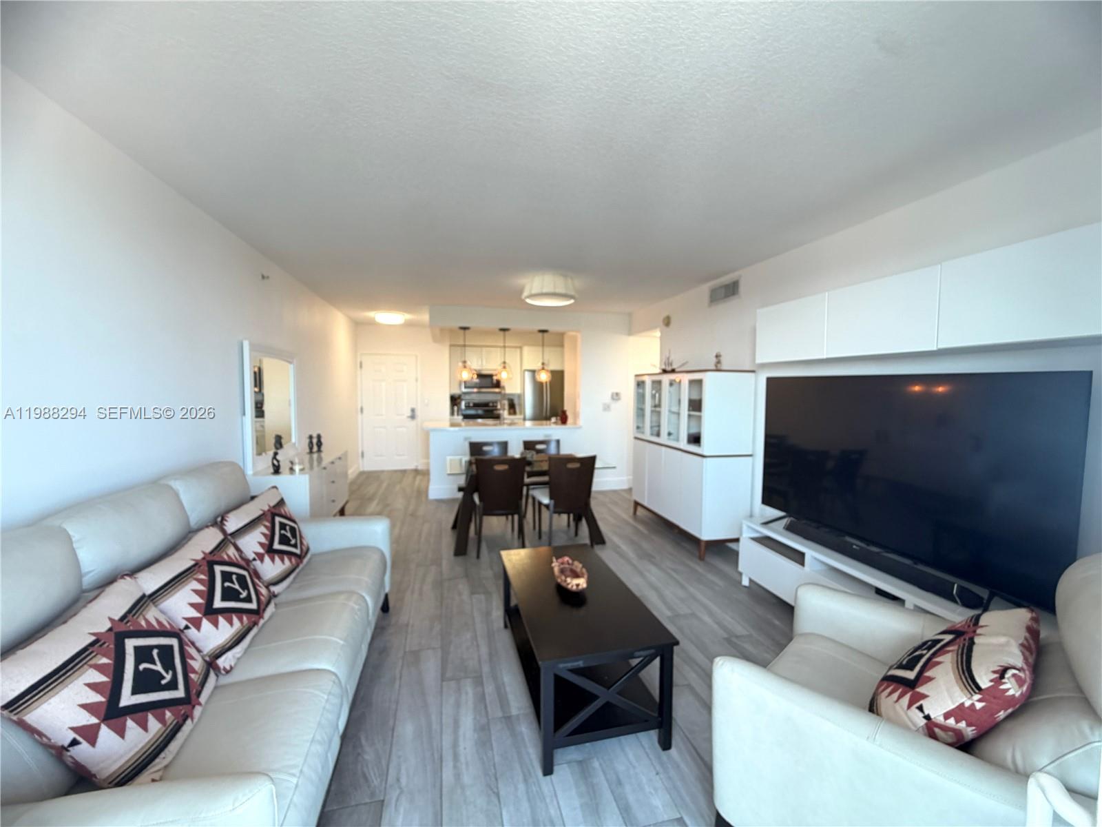 BRICKELL VISTA CONDO - Residential Lease