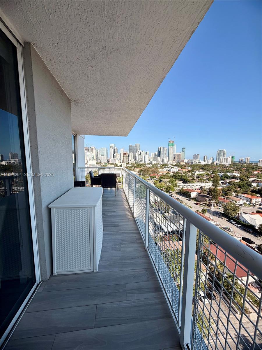 BRICKELL VISTA CONDO - Residential Lease