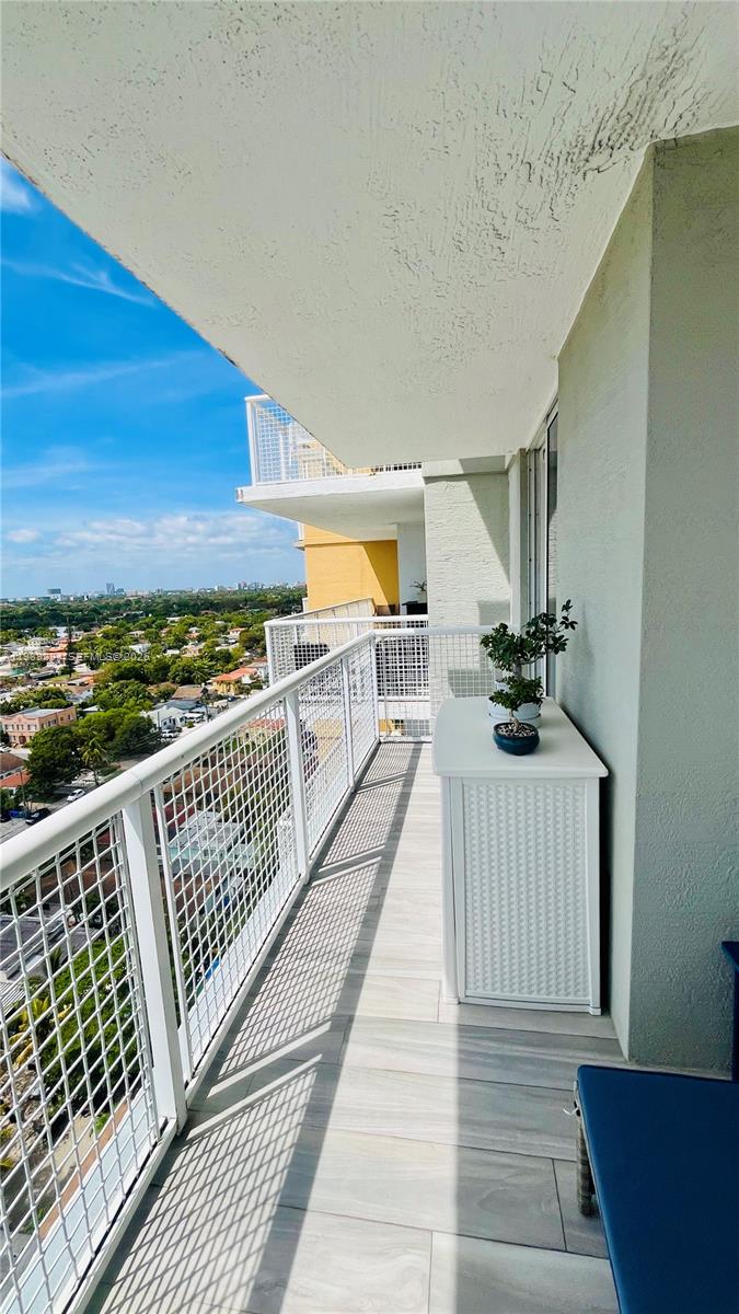 BRICKELL VISTA CONDO - Residential Lease