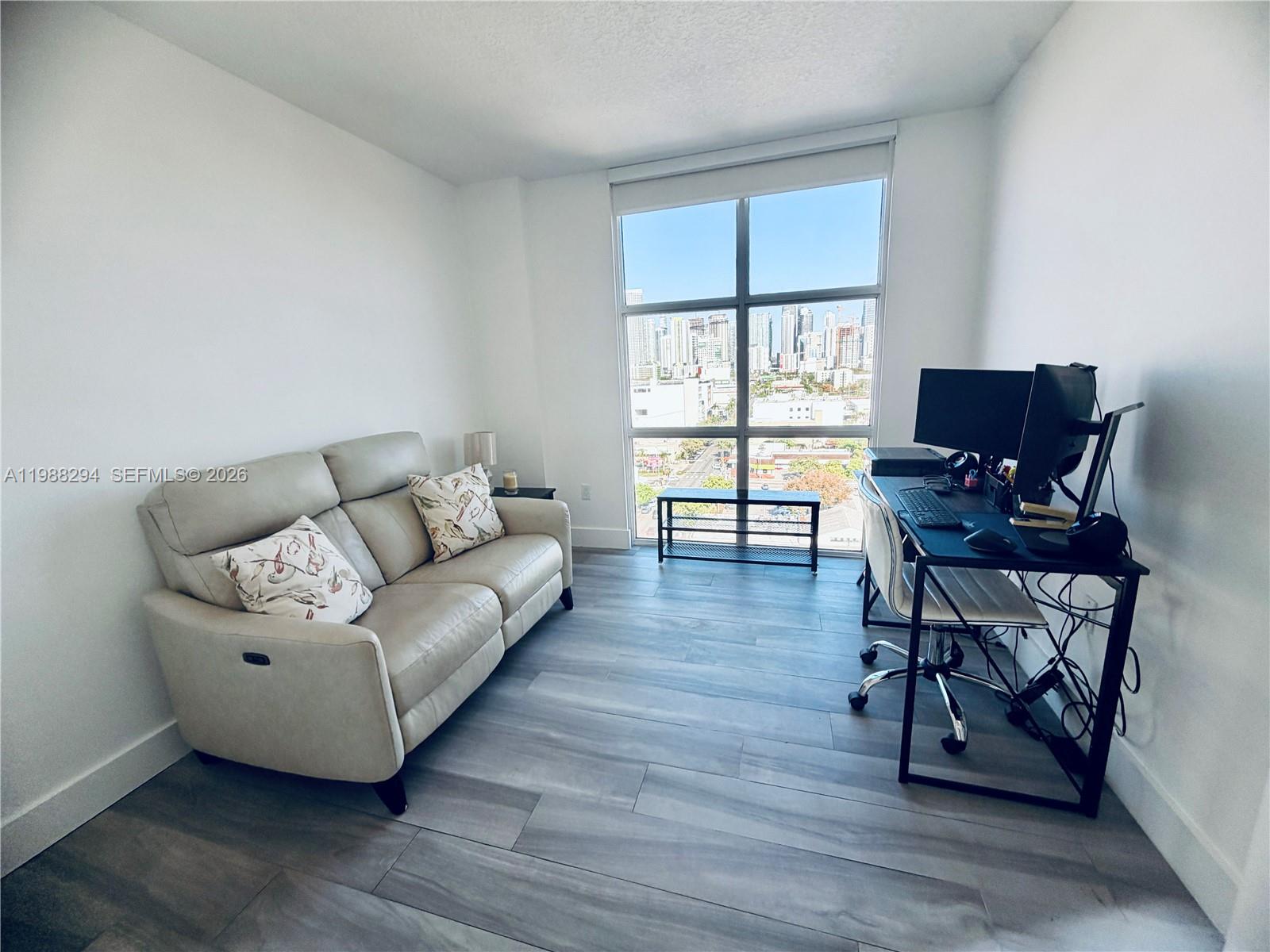 BRICKELL VISTA CONDO - Residential Lease