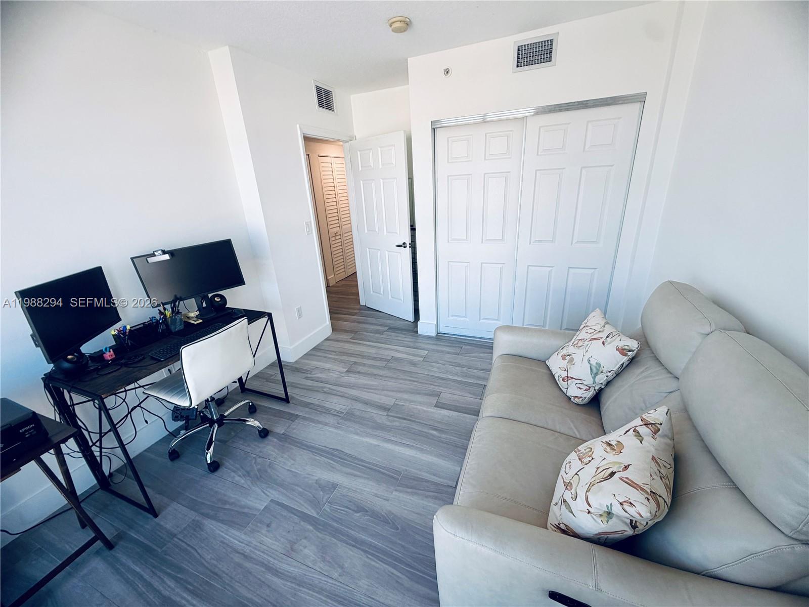 BRICKELL VISTA CONDO - Residential Lease