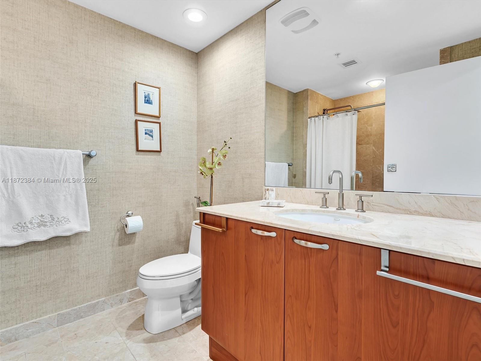 DIPLOMAT OCEANFRONT RESID - Residential