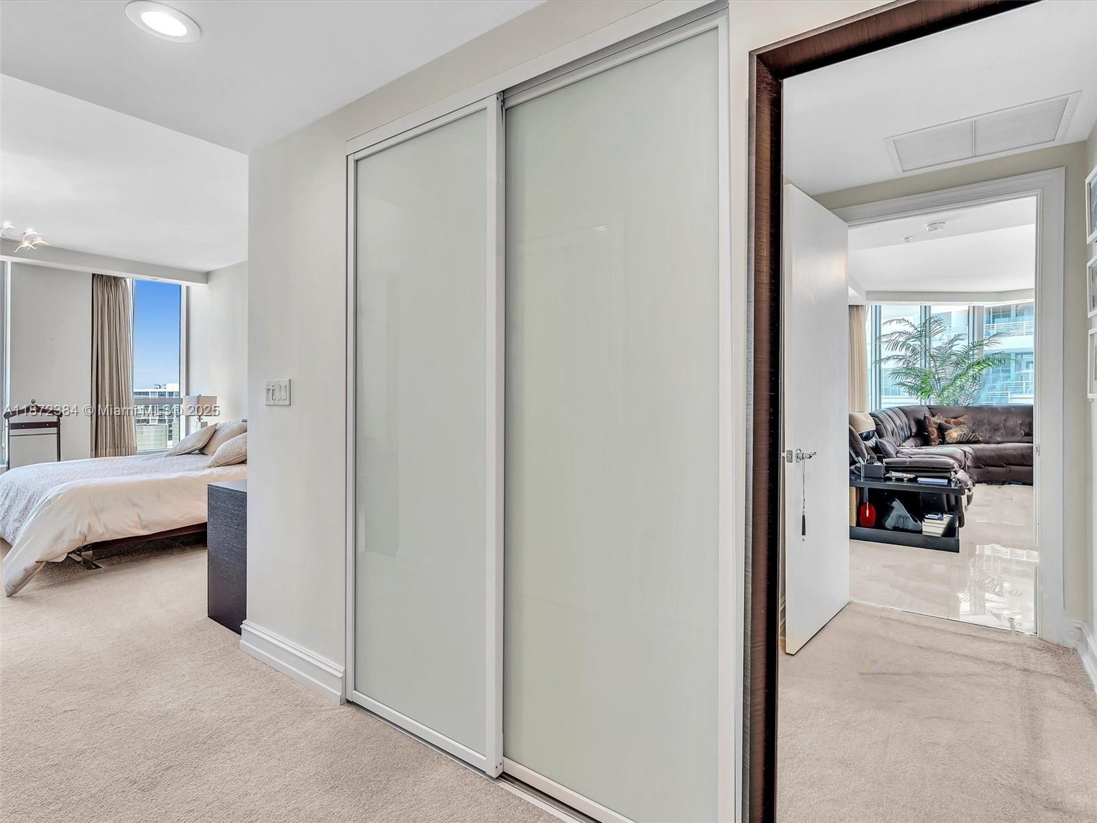 DIPLOMAT OCEANFRONT RESID - Residential