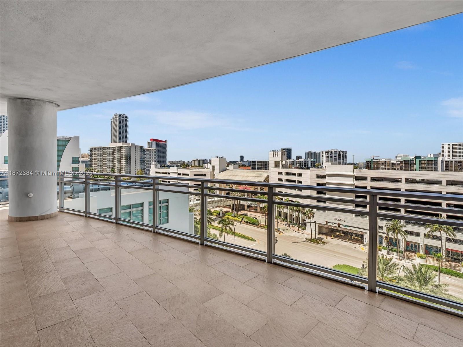 DIPLOMAT OCEANFRONT RESID - Residential
