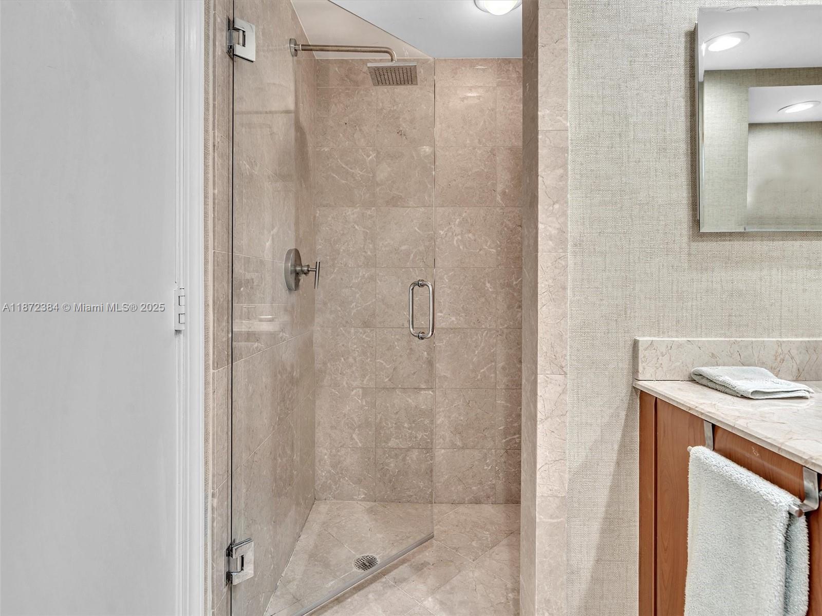 DIPLOMAT OCEANFRONT RESID - Residential