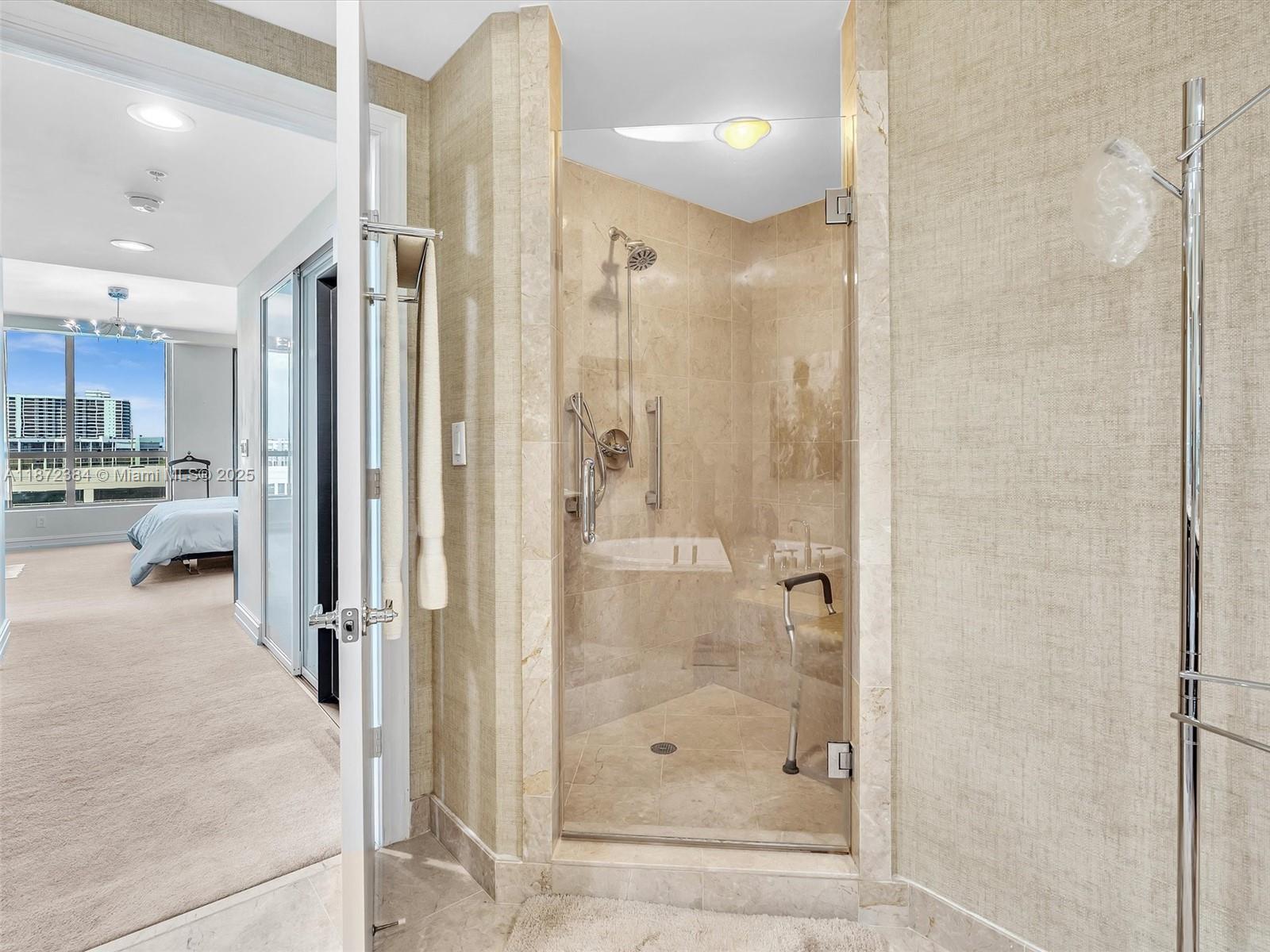DIPLOMAT OCEANFRONT RESID - Residential