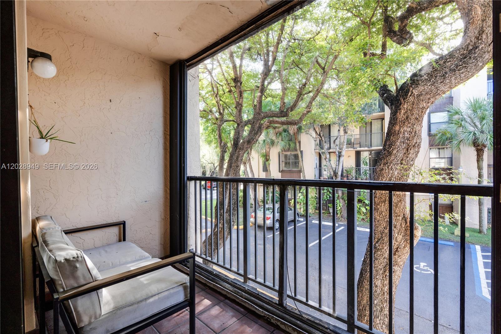 PROMENADE AT KENDALE LAKE - Residential