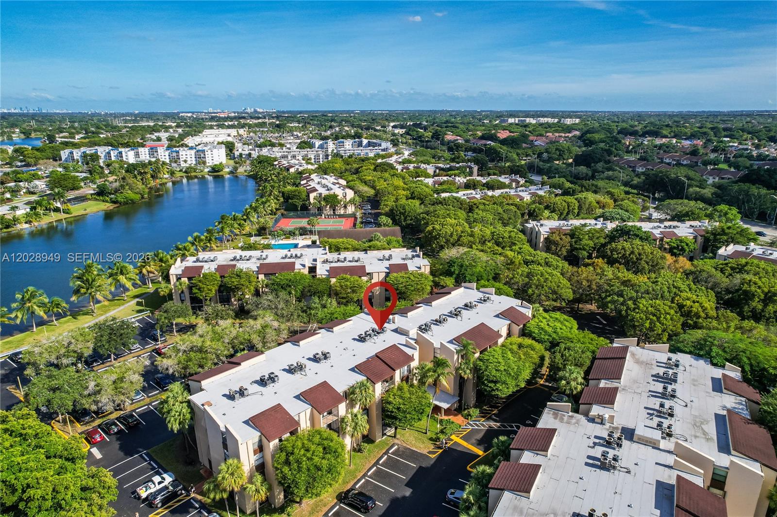 PROMENADE AT KENDALE LAKE - Residential