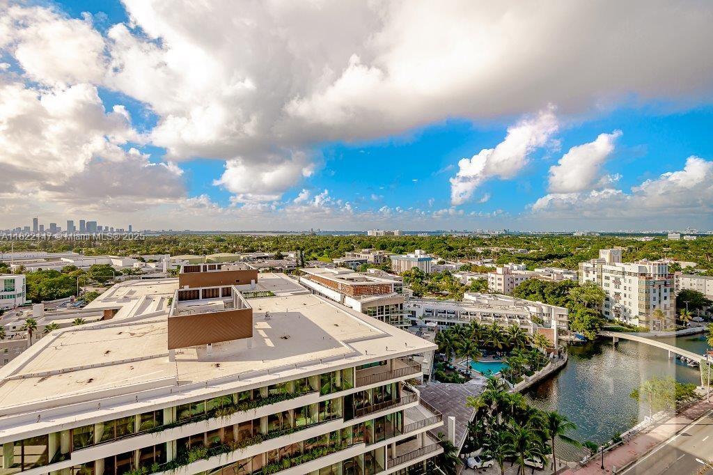 RONEY PALACE CONDO - Residential Lease