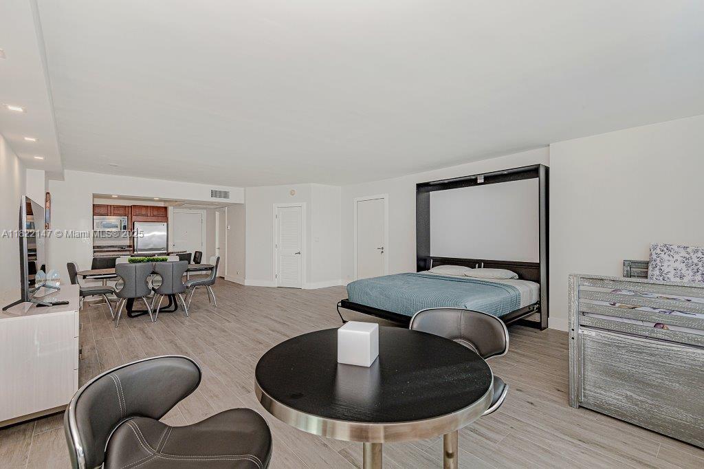 RONEY PALACE CONDO - Residential Lease