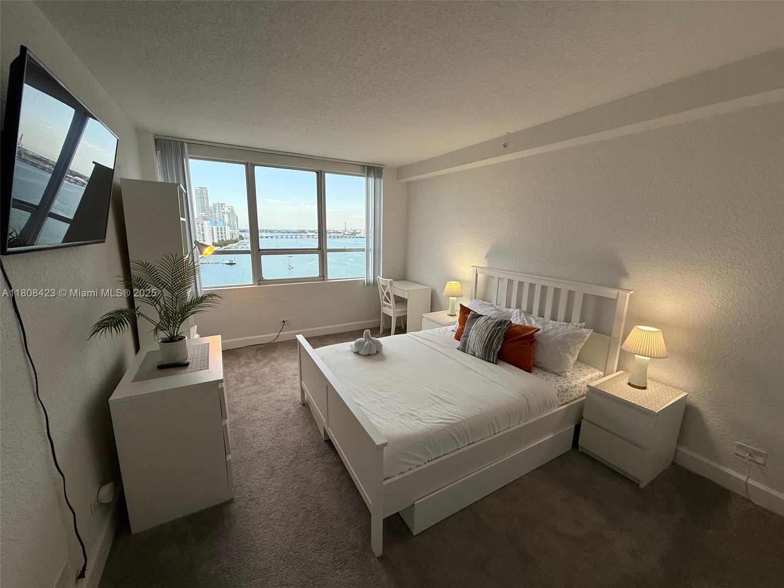 FLAMINGO SOUTH BEACH I CO - Residential Lease