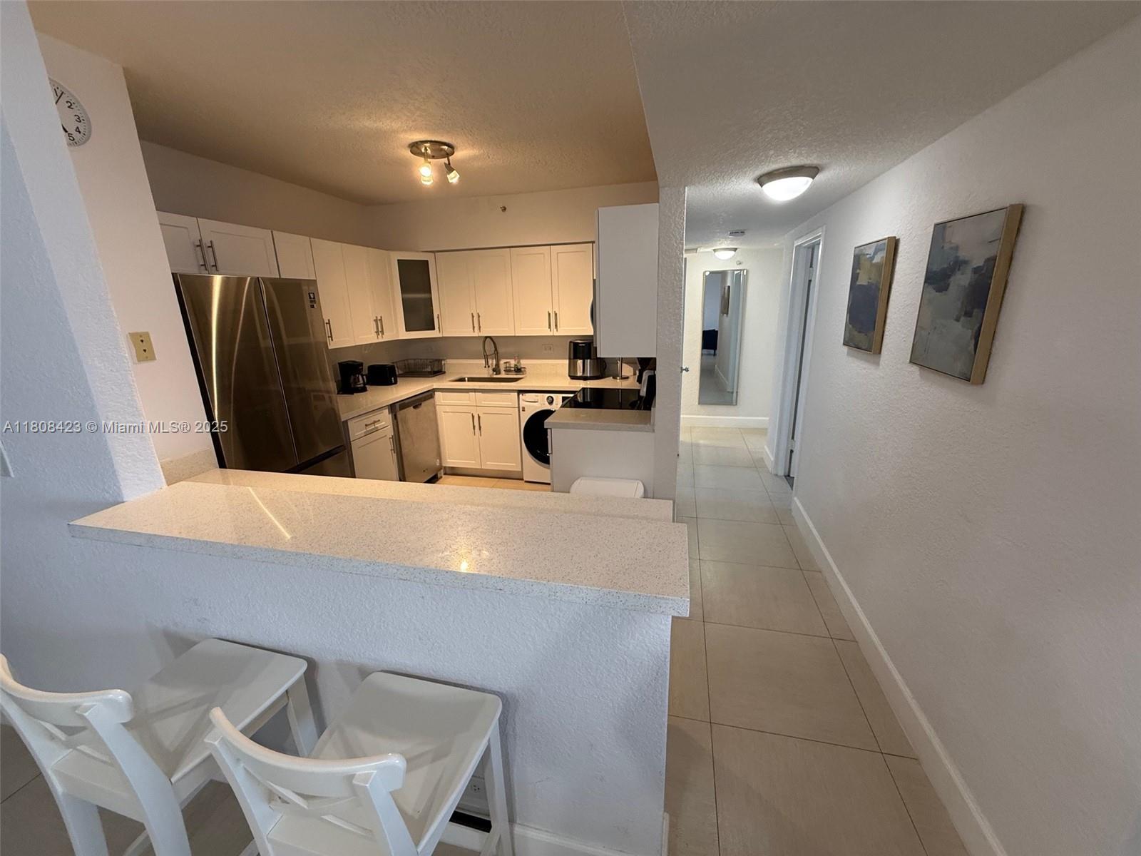 FLAMINGO SOUTH BEACH I CO - Residential Lease